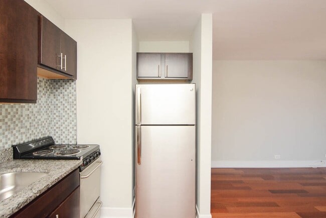 Photo - 450 W Wellington Ave Unit A10