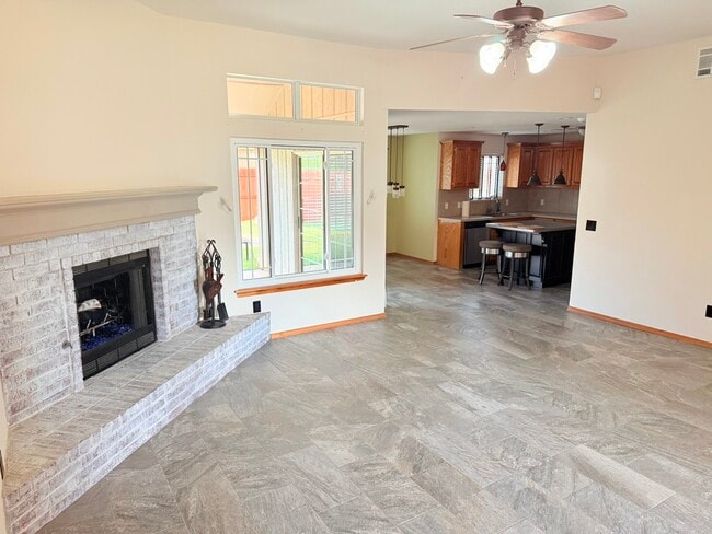 Photo - 700 Eastview Dr