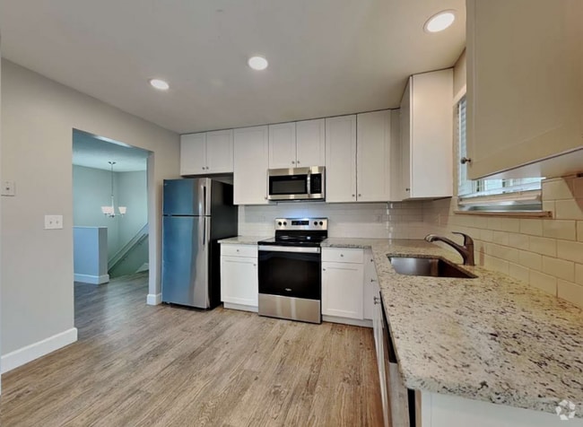 Building Photo - 3960 E 122nd Ave Rental