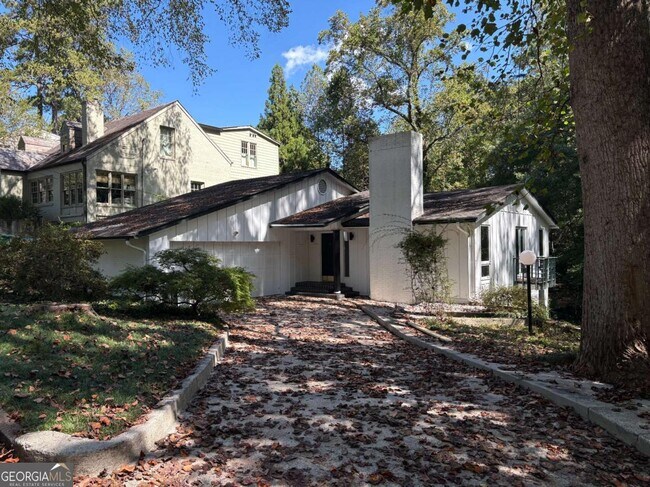 Photo - 2173 Monterey Dr NW