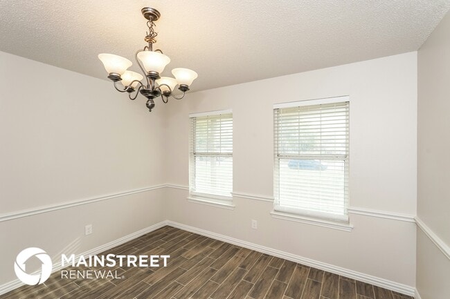 Photo - 1212 Beechwood Ln