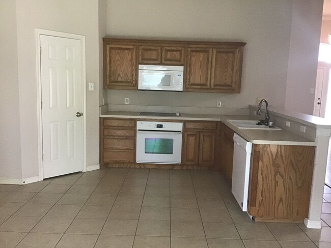 Photo - Coming Soon!!! 4/2/2 with Fireplace!