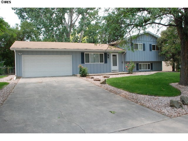 Photo - 1305 Briarwood Rd