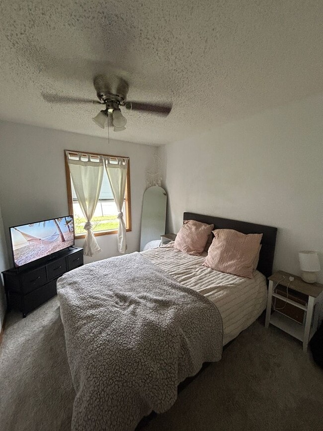 Photo - AVAILABLE AUGUST- 2 Bedroom, 1 Bath Home!