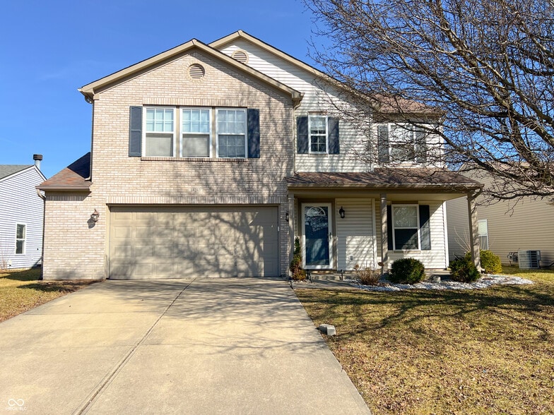 14243 Holly Berry Cir