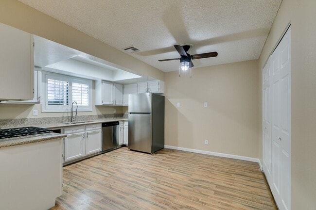Photo - GORGEOUS 2 BEDROOMS CONDO*JUST COMPLETED U... Unit 2 Bldg 17