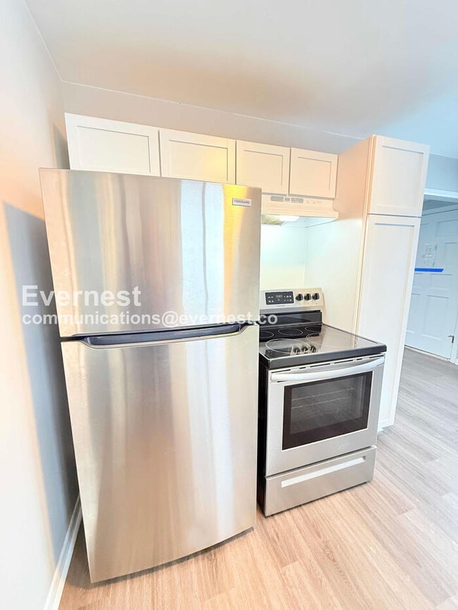 Photo - 19918 Rensellor St