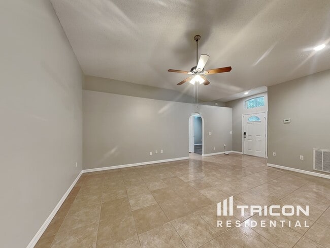 Photo - 874 Welch Hill Cir