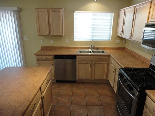 Photo - 6904 Brindisi Pl NW