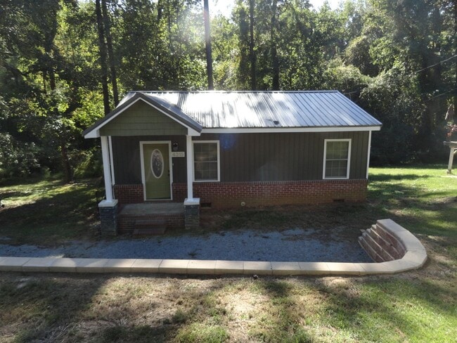 2 bedroom house! - 2 bedroom house!