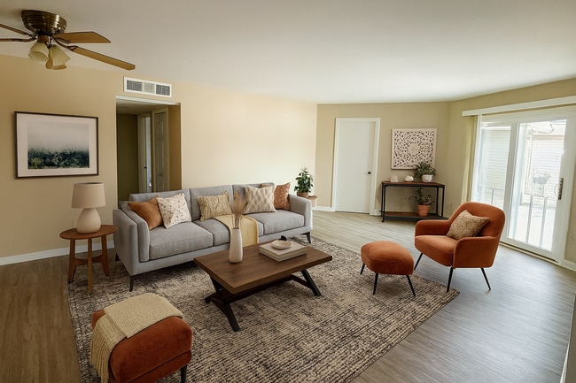 Photo - W169N11404 Biscayne Dr