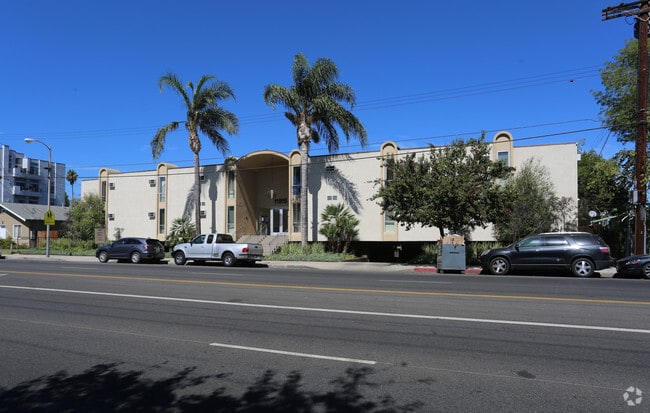 Building Photo - 11915 Burbank Blvd Rental