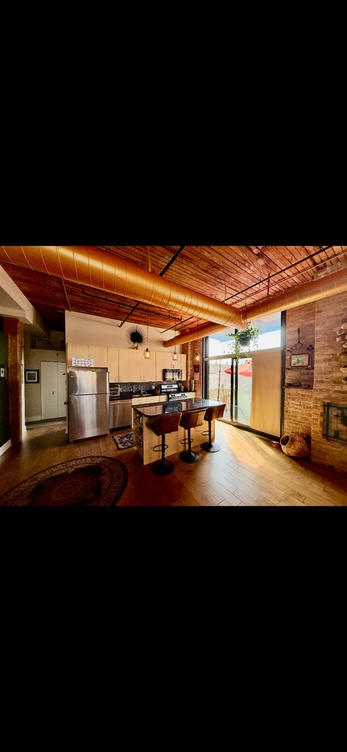 Building Photo - 3500 S Sangamon St Rental