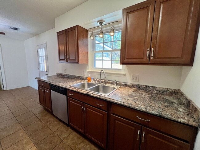 Photo - 3 bedroom 1 bath home in Pooler