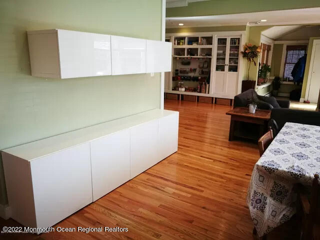 Photo - 10 Lockwood Pl