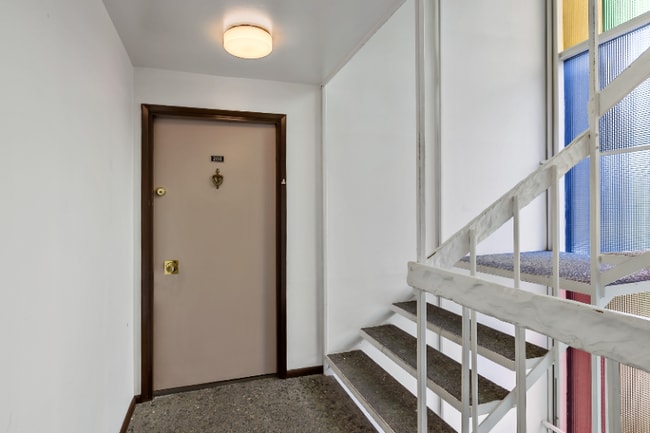 Photo - 5515 15th Ave NE Unit 302