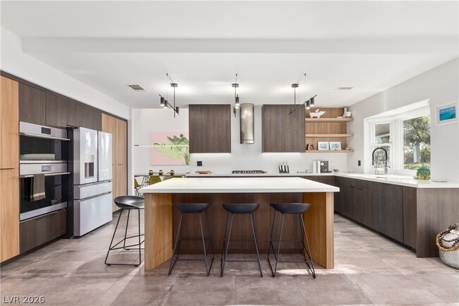 Photo - 9301 St James Cir