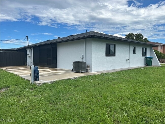 Building Photo - 729 SW 46th St Rental