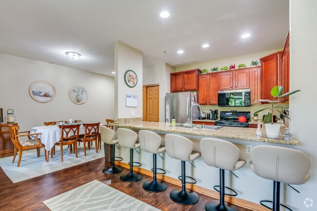 Interior Photo - 625 Shepherd Ct Rental