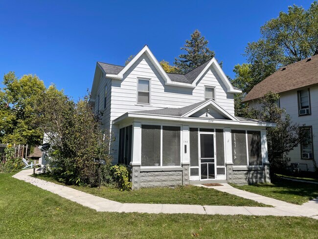 Building Photo - 644 Galloway St Unit 3 Rental