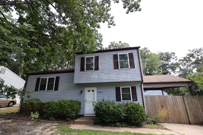 Building Photo - 10505 Queensway Ct Rental