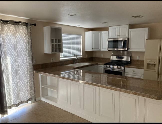 Photo - 2895 Rogue River Hwy