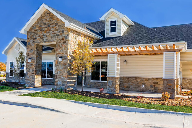 Building Photo - Mansions at Tregaron Rental