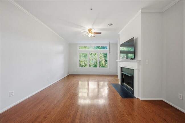 Photo - 424 Lindbergh Drive NE Unidad 208