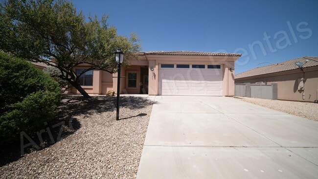 Building Photo - 2085 Alan Ladd Dr