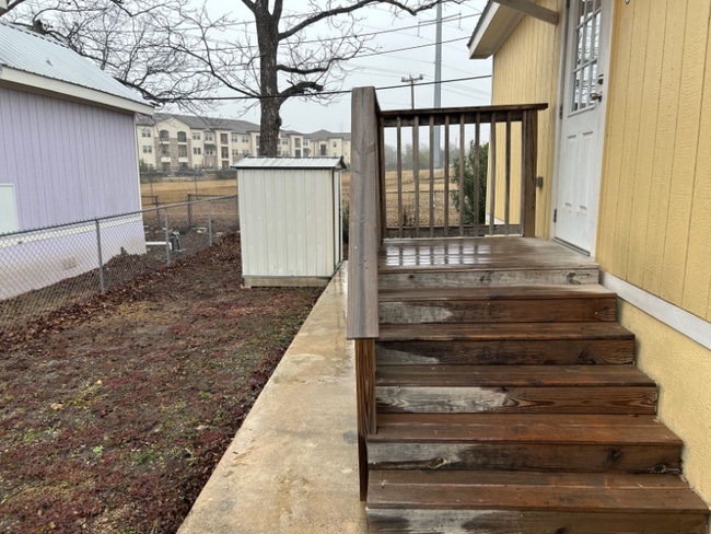 Photo - 5215 Crestway Rd