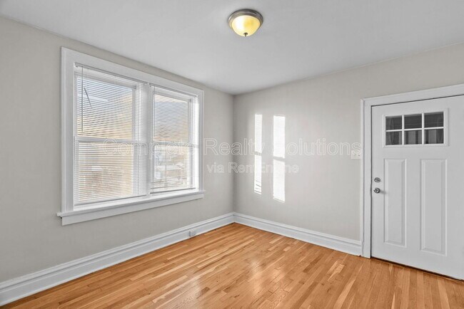 Photo - 4175 McRee Ave Unit 2e