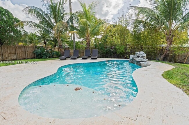 Photo - 1304 N 40th Ave