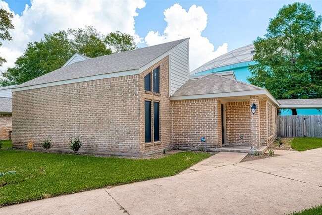 Photo - 1623 Cherry Ridge Dr