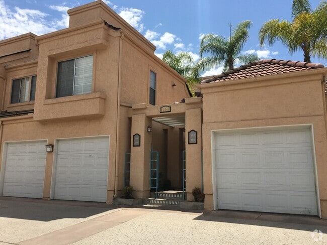Building Photo - Two Bedroom Condo in Rancho San Diego! Unit #198