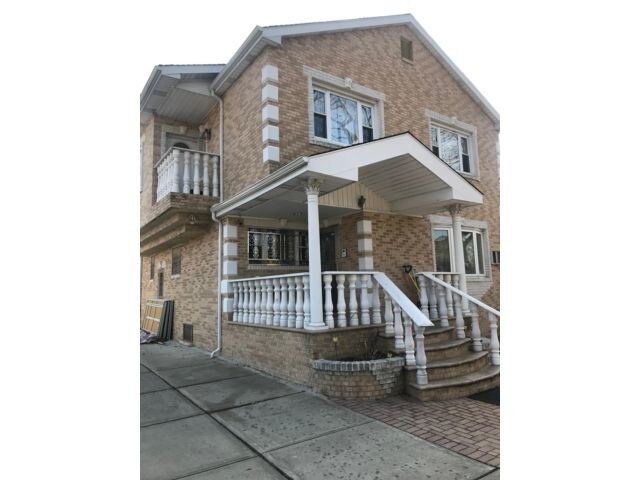 Photo - 167-12 73rd Ave