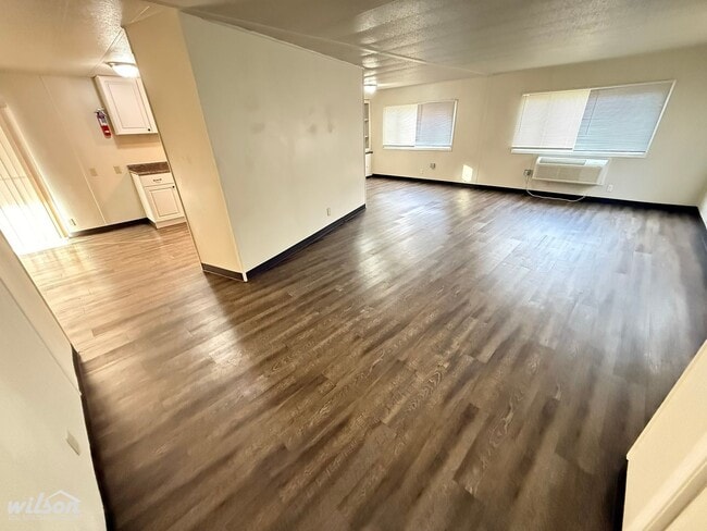 Photo - 3bd/2ba Home with a Large Yard - Near Randall Park!