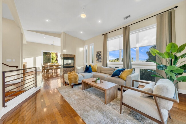 Building Photo - 535 Santa Fe Ave Unit SI ID1575254P