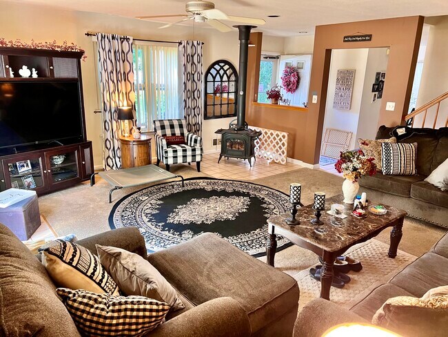 Photo - 157 Wyndmoor Dr