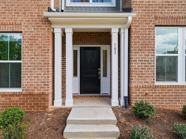 Photo - 103 Frosted Iris Ln