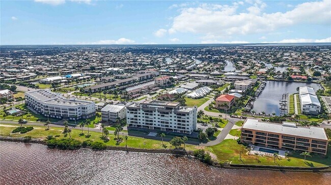 1500 Park Beach Cir Unit 6C