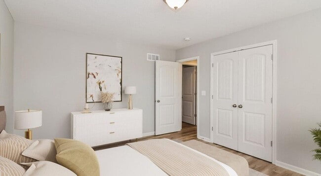 Photo - 700 Summer Dawn Cir