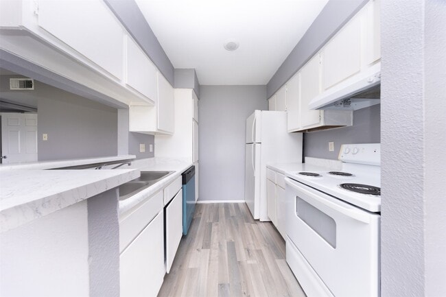 Photo - 13480 S Thorntree Dr Unit 1206