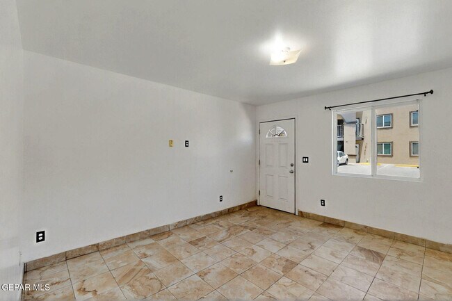 Photo - 540 S Yarbrough Dr Unit 29