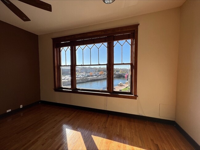 Photo - 26 E Downer Pl Unidad B