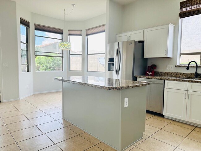 Photo - 21546 N 72nd Way