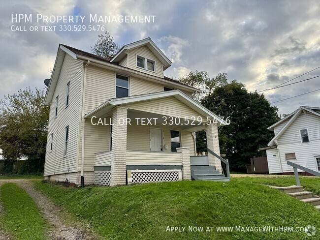 Building Photo - Spacious 3 Bedroom Home For Rent