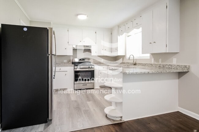 Photo - 10969 E 4th St