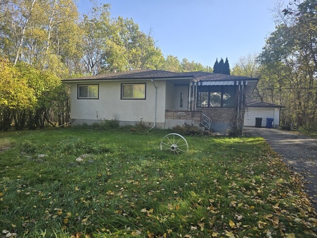 Building Photo - 855 Haney St