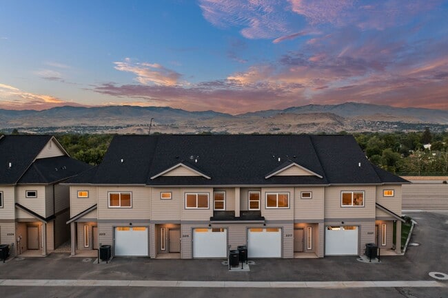 Photo - 2213 S Federal Way