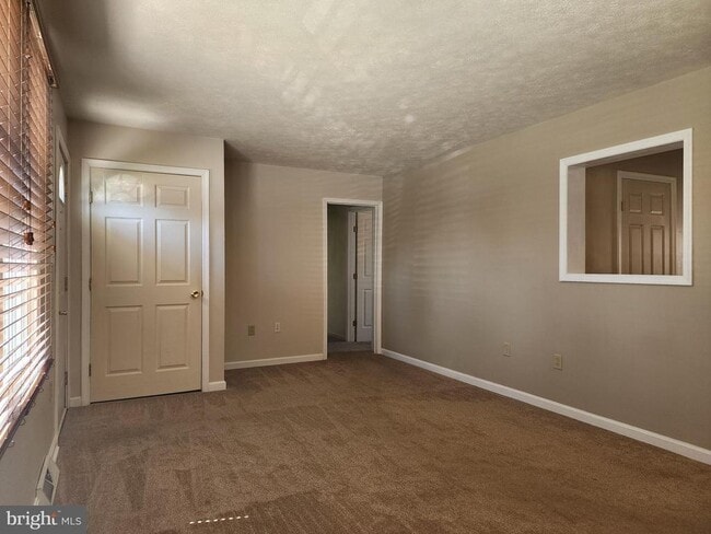 Photo - 739 Stouffer Ave